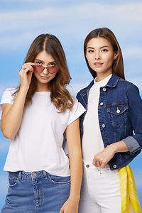 Lilly et Janina avec fond de ciel 9